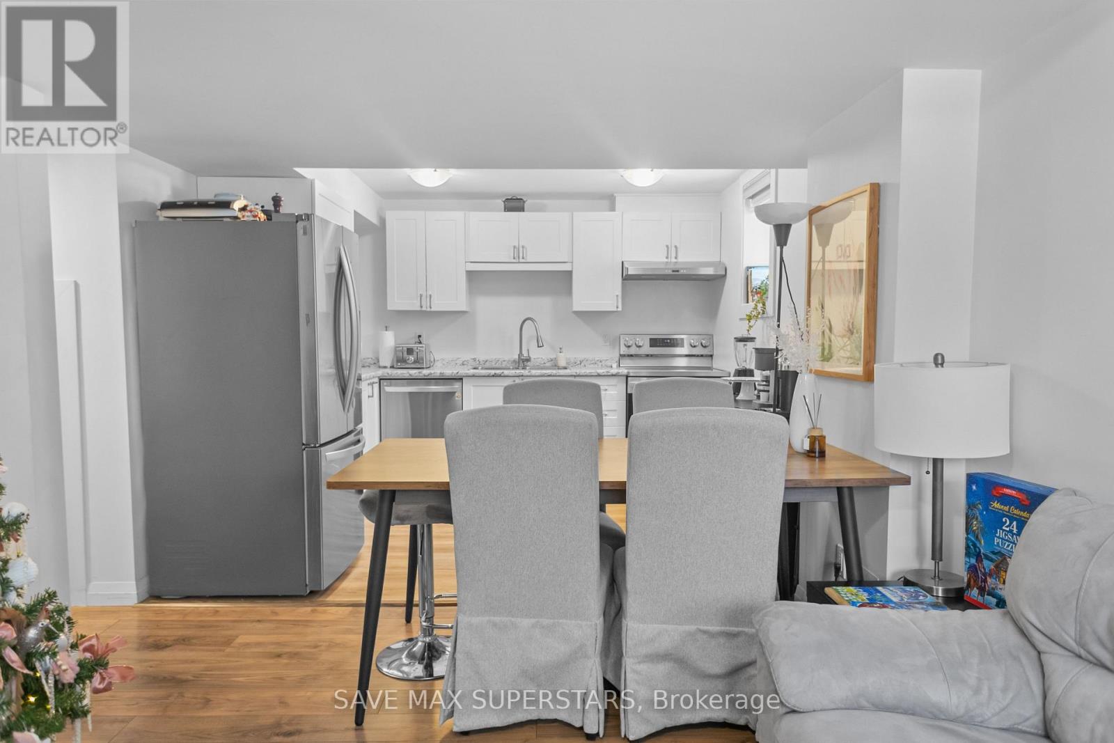 30 Westminster Circle, Barrie, Ontario L4M 0A4 - Photo 11 - S12611232