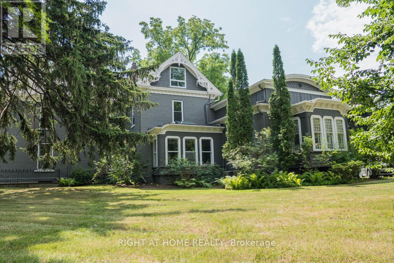 1 - 164 TRAFALGAR ROAD, Oakville, Ontario