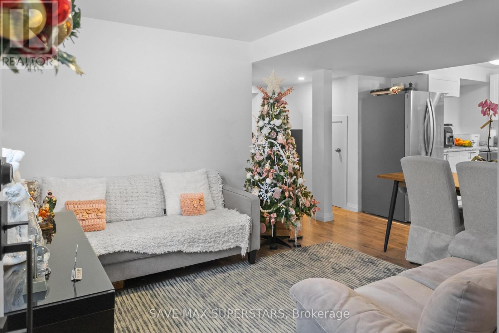 30 Westminster Circle, Barrie, Ontario L4M 0A4 - Photo 8 - S12611232