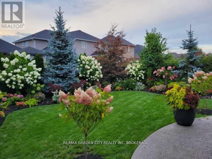 8625 Angie Drive, Niagara Falls, Ontario  L2H 3W8 - Photo 11 - X12615232