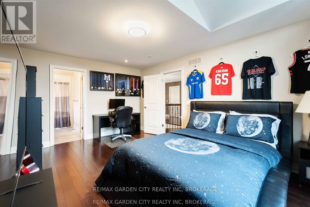 8625 Angie Drive, Niagara Falls, Ontario  L2H 3W8 - Photo 32 - X12615232