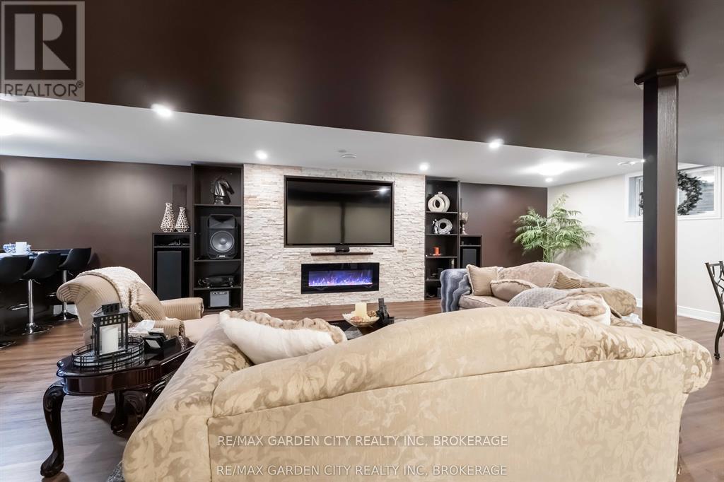 8625 Angie Drive, Niagara Falls, Ontario  L2H 3W8 - Photo 41 - X12615232