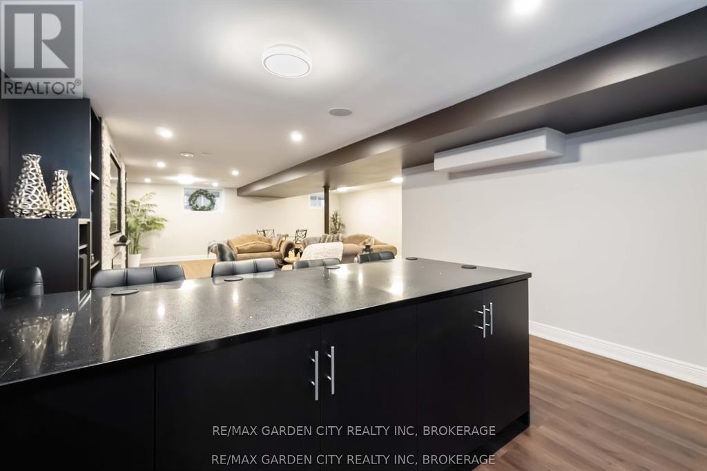 8625 Angie Drive, Niagara Falls, Ontario  L2H 3W8 - Photo 43 - X12615232