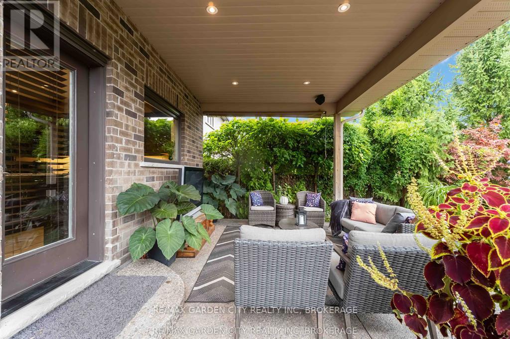 8625 Angie Drive, Niagara Falls, Ontario  L2H 3W8 - Photo 7 - X12615232