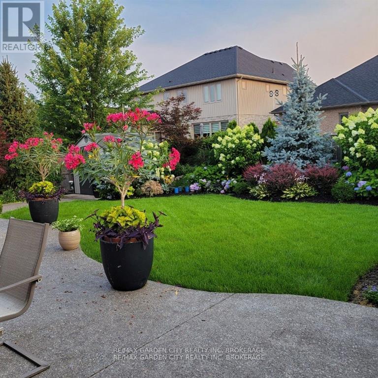 8625 Angie Drive, Niagara Falls, Ontario  L2H 3W8 - Photo 8 - X12615232