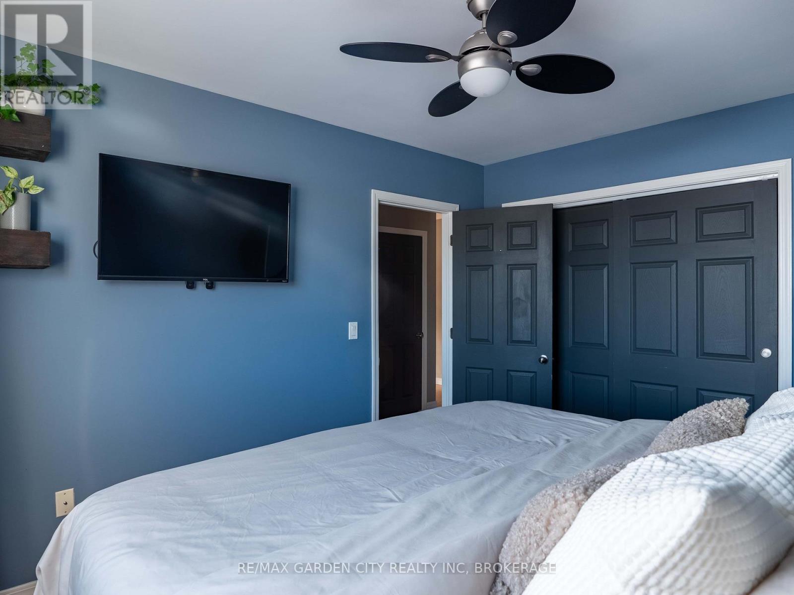 629 Broadway Avenue, Welland, Ontario L3C 5M6 - Photo 13 - X12615346