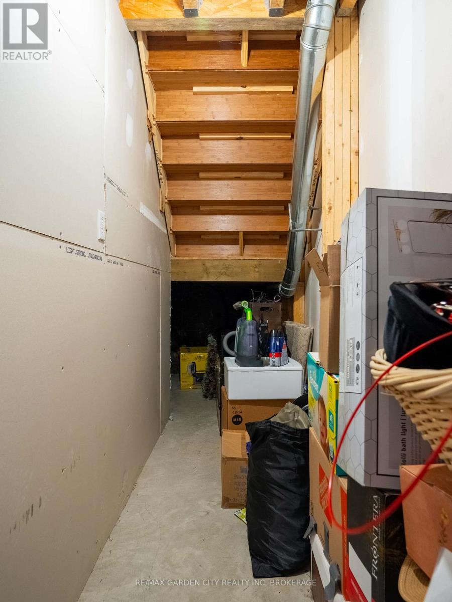 629 Broadway Avenue, Welland, Ontario L3C 5M6 - Photo 27 - X12615346