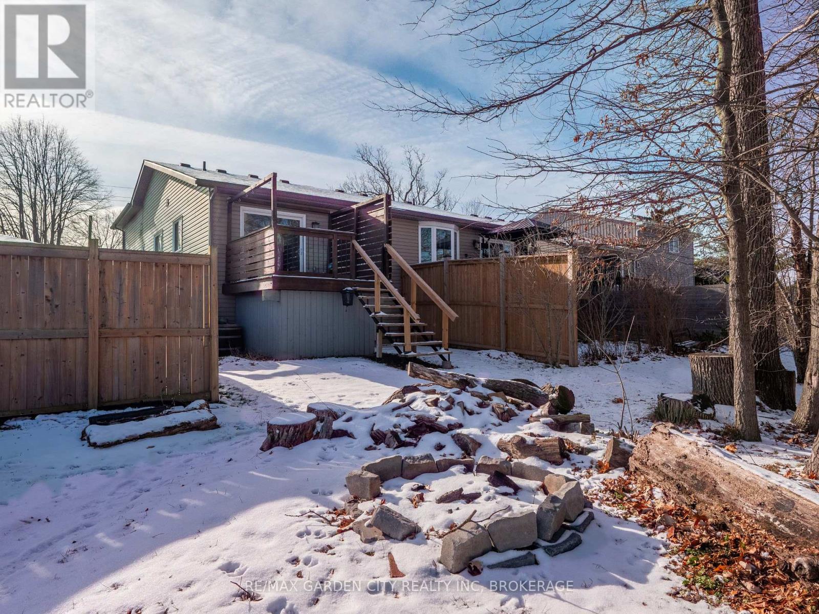 629 Broadway Avenue, Welland, Ontario L3C 5M6 - Photo 33 - X12615346