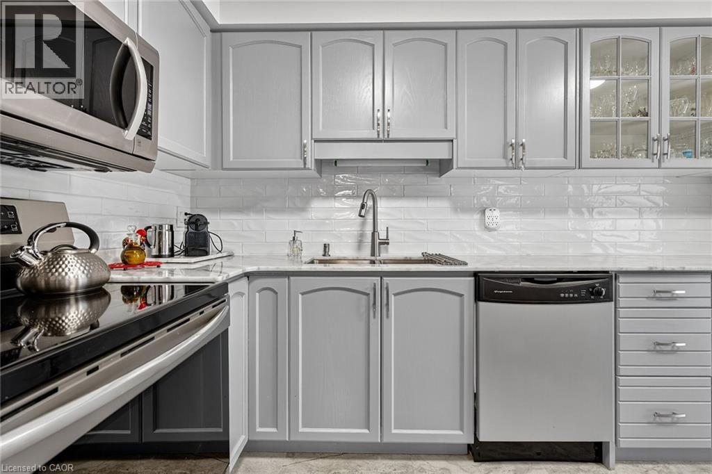 25 Vulcan Court, Stoney Creek, Ontario  L8E 5W7 - Photo 8 - 40781532