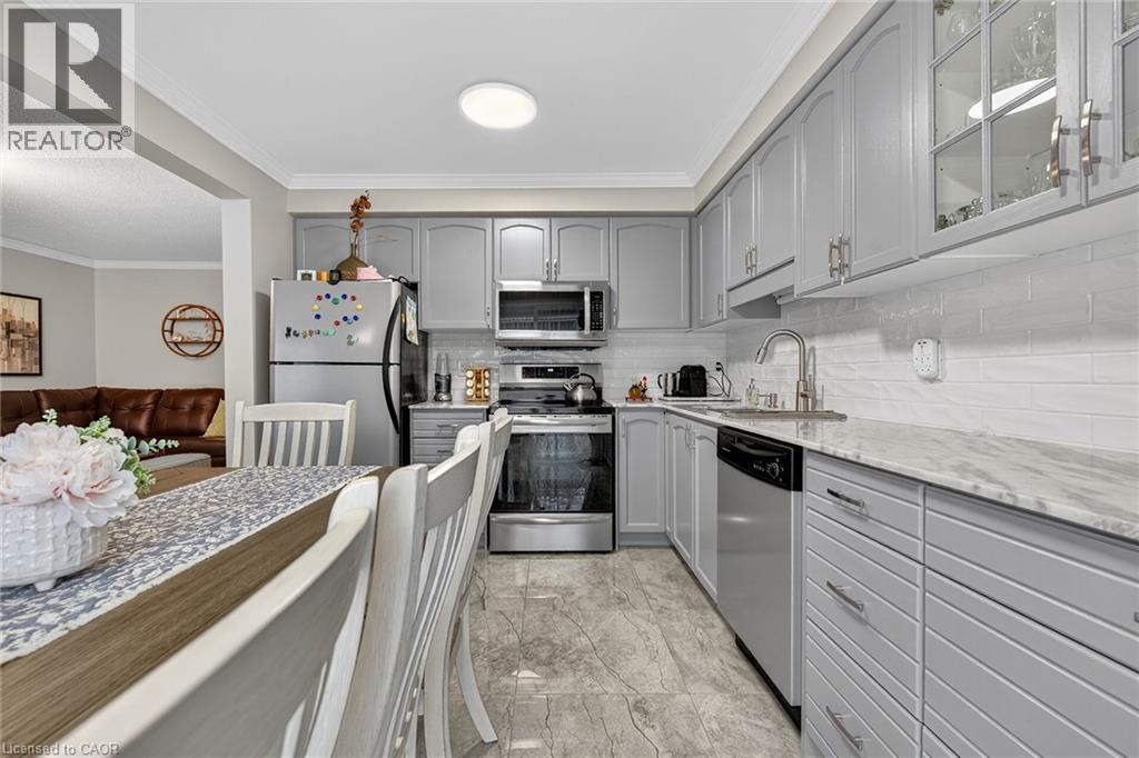 25 Vulcan Court, Stoney Creek, Ontario  L8E 5W7 - Photo 11 - 40781532