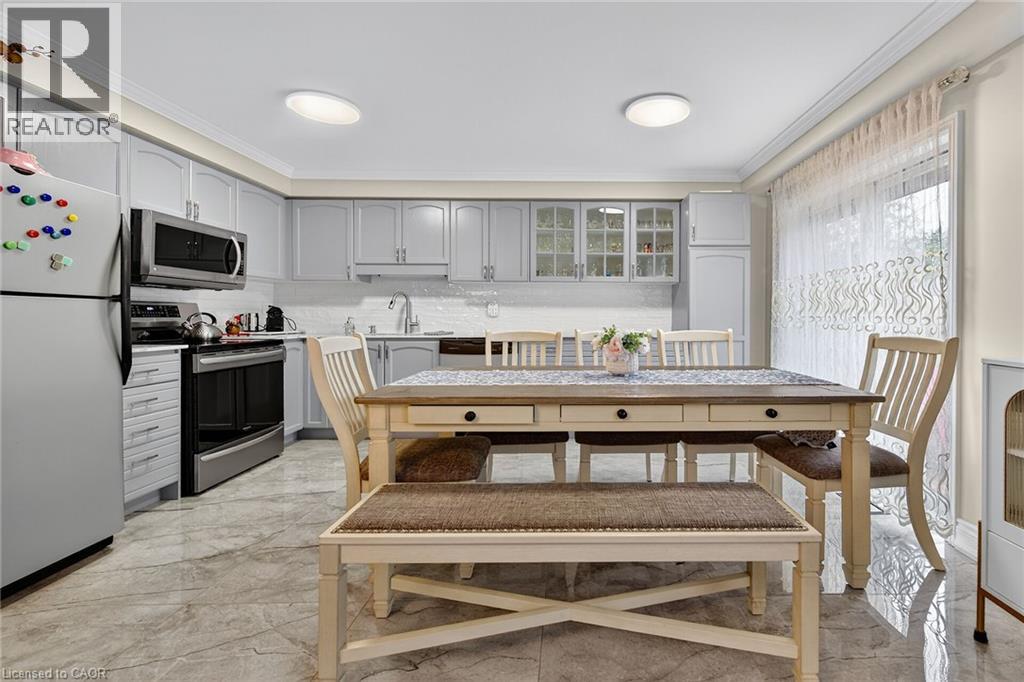 25 Vulcan Court, Stoney Creek, Ontario  L8E 5W7 - Photo 6 - 40781532