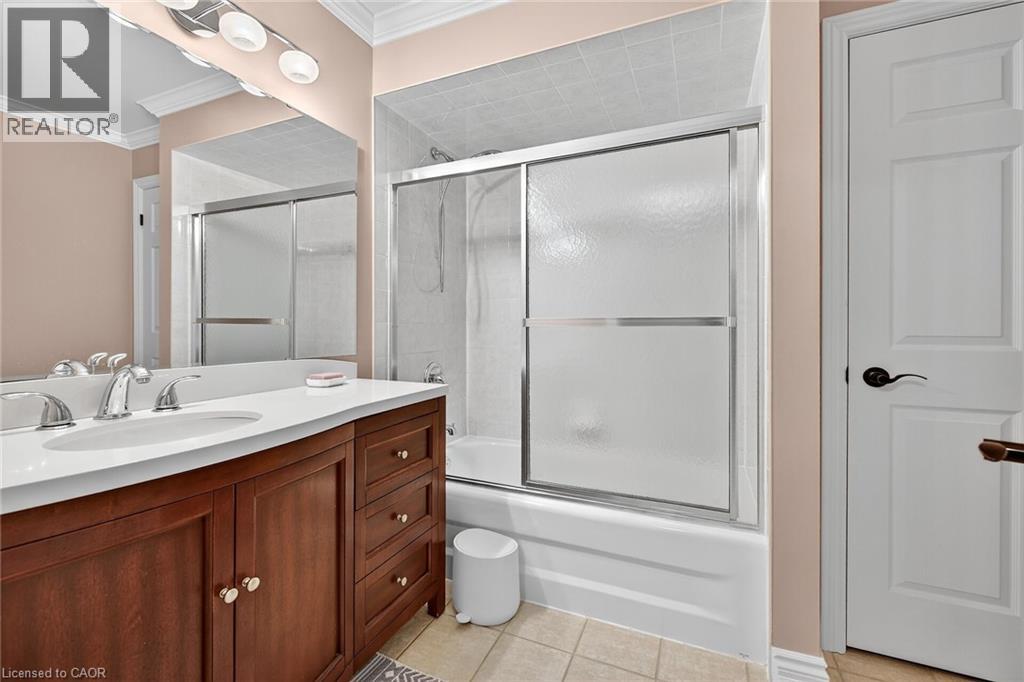 25 Vulcan Court, Stoney Creek, Ontario  L8E 5W7 - Photo 24 - 40781532