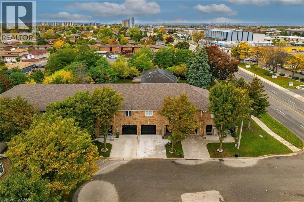 25 Vulcan Court, Stoney Creek, Ontario  L8E 5W7 - Photo 4 - 40781532