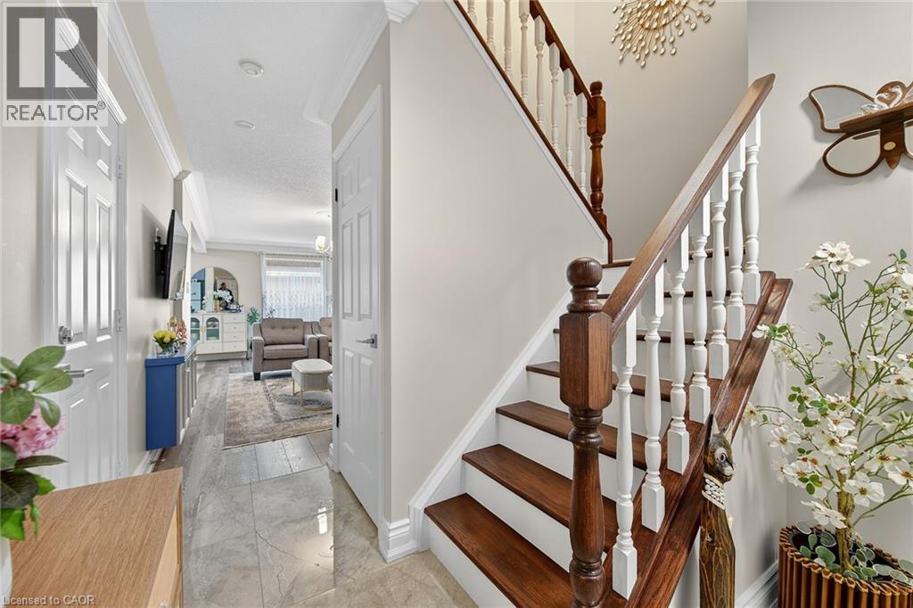 25 Vulcan Court, Stoney Creek, Ontario  L8E 5W7 - Photo 18 - 40781532