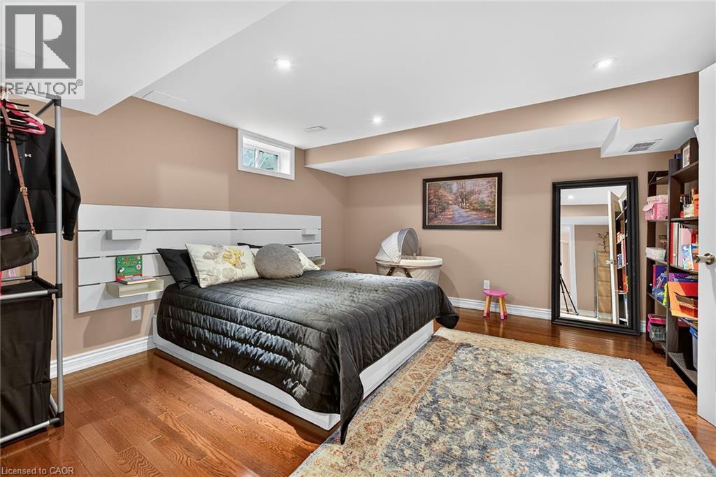 25 Vulcan Court, Stoney Creek, Ontario  L8E 5W7 - Photo 33 - 40781532