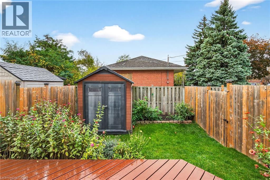 25 Vulcan Court, Stoney Creek, Ontario  L8E 5W7 - Photo 38 - 40781532