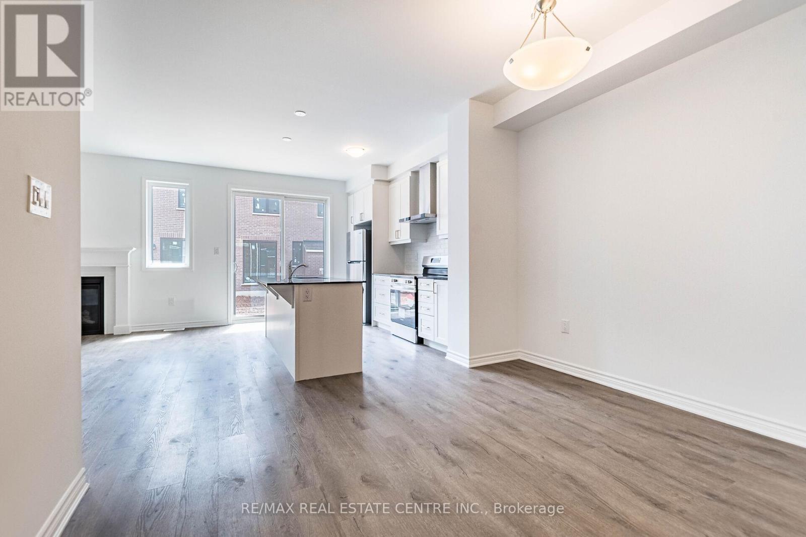 1700 Dance Court, Milton, Ontario L9T 6H8 - Photo 6 - W12514938