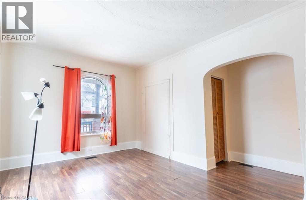 219 Erie Avenue, Brantford, Ontario  N3S 2H1 - Photo 11 - 40792890