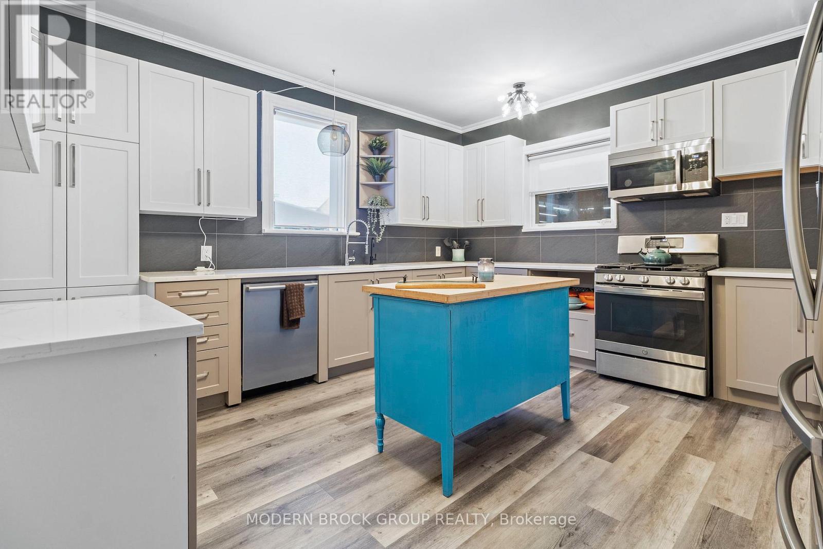 2175 Dundas Street S, Edwardsburgh/cardinal, Ontario K0E 1E0 - Photo 21 - X12615250