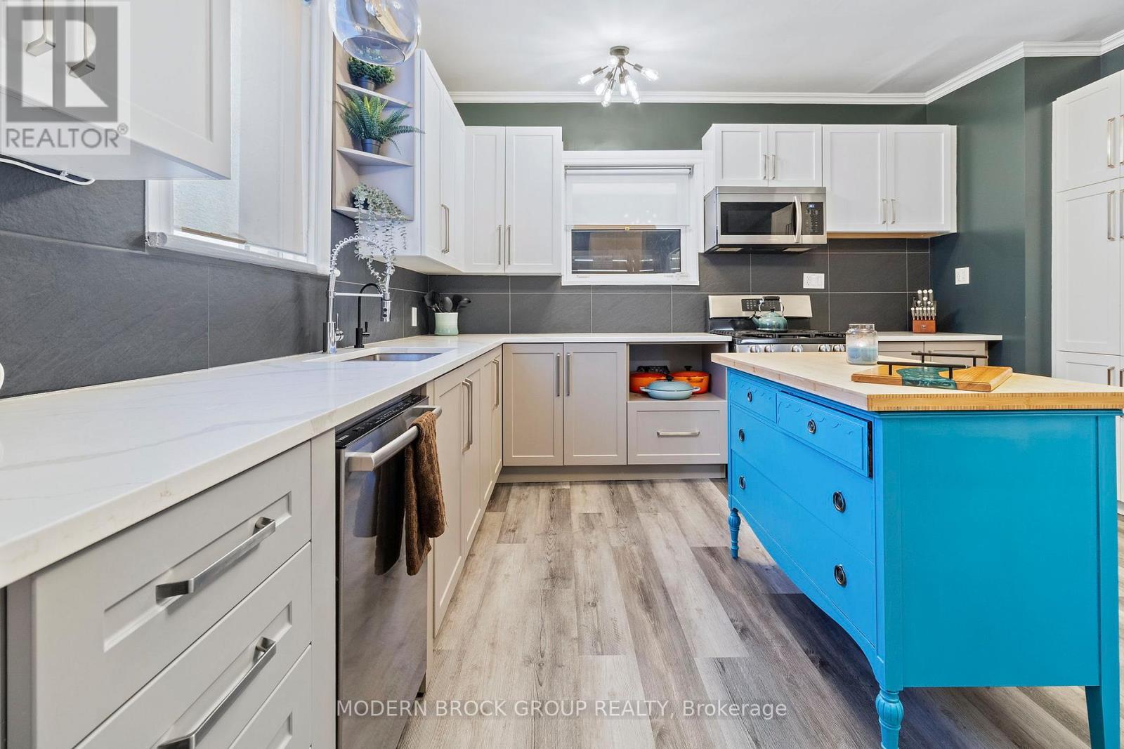 2175 Dundas Street S, Edwardsburgh/cardinal, Ontario K0E 1E0 - Photo 22 - X12615250