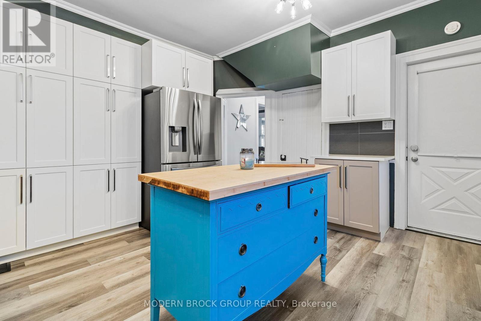 2175 Dundas Street S, Edwardsburgh/cardinal, Ontario K0E 1E0 - Photo 24 - X12615250