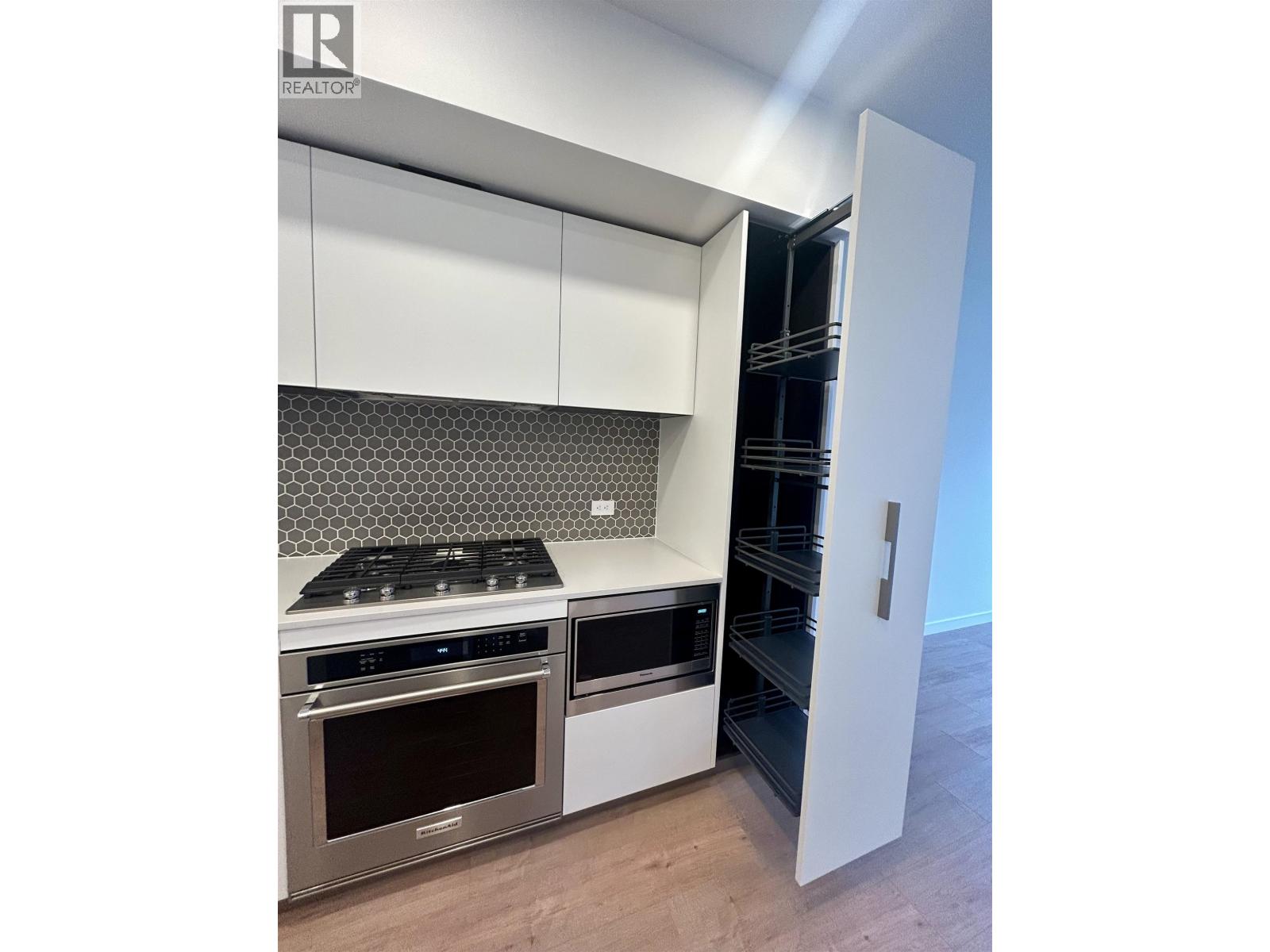 501 1504 Scott Crescent, Squamish, British Columbia  V0N 1T0 - Photo 3 - R3073195