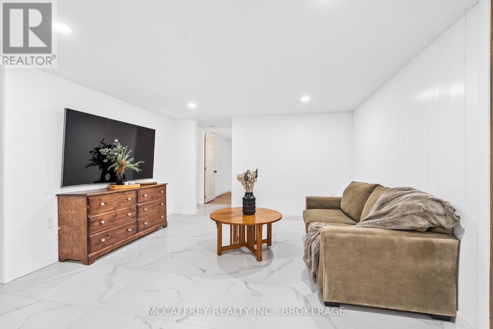 2055 Switzerville Road, Loyalist, Ontario  K7R 3K9 - Photo 25 - X12442768