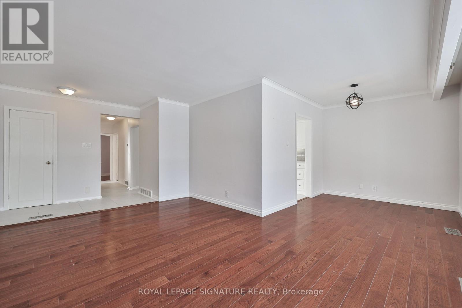 169 Norfolk Avenue, Richmond Hill, Ontario  L4C 2C7 - Photo 11 - N12602312