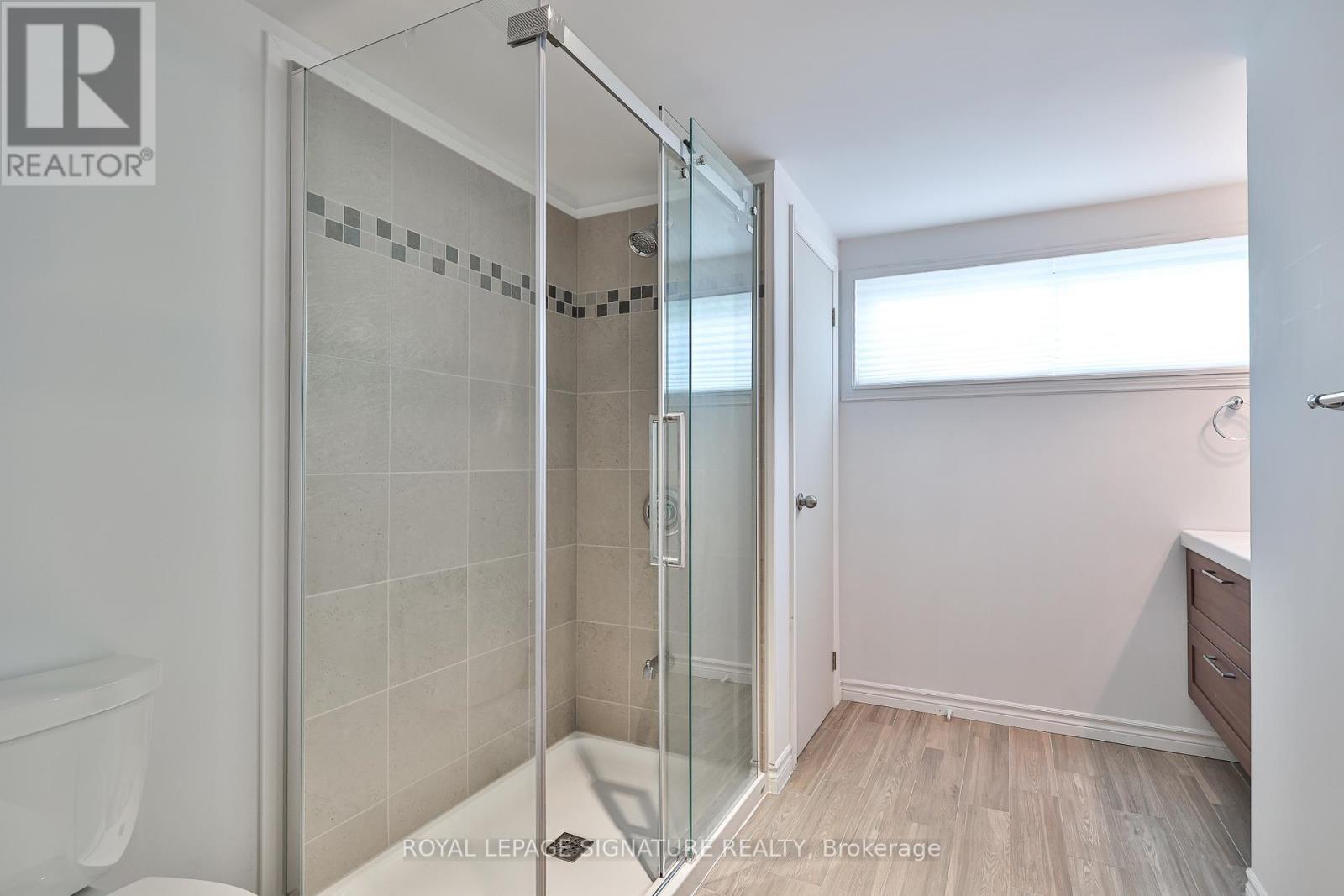 169 Norfolk Avenue, Richmond Hill, Ontario  L4C 2C7 - Photo 35 - N12602312