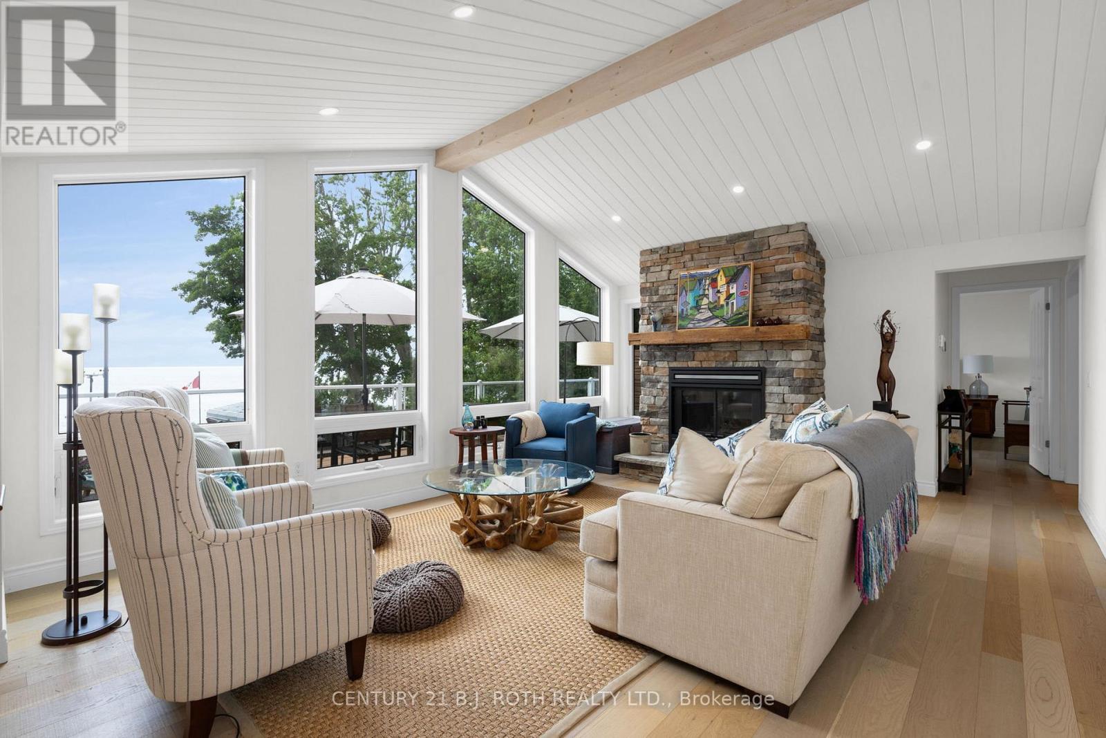 95 Lakeshore Road E, Oro-Medonte, Ontario  L0L 2E0 - Photo 12 - S12475807