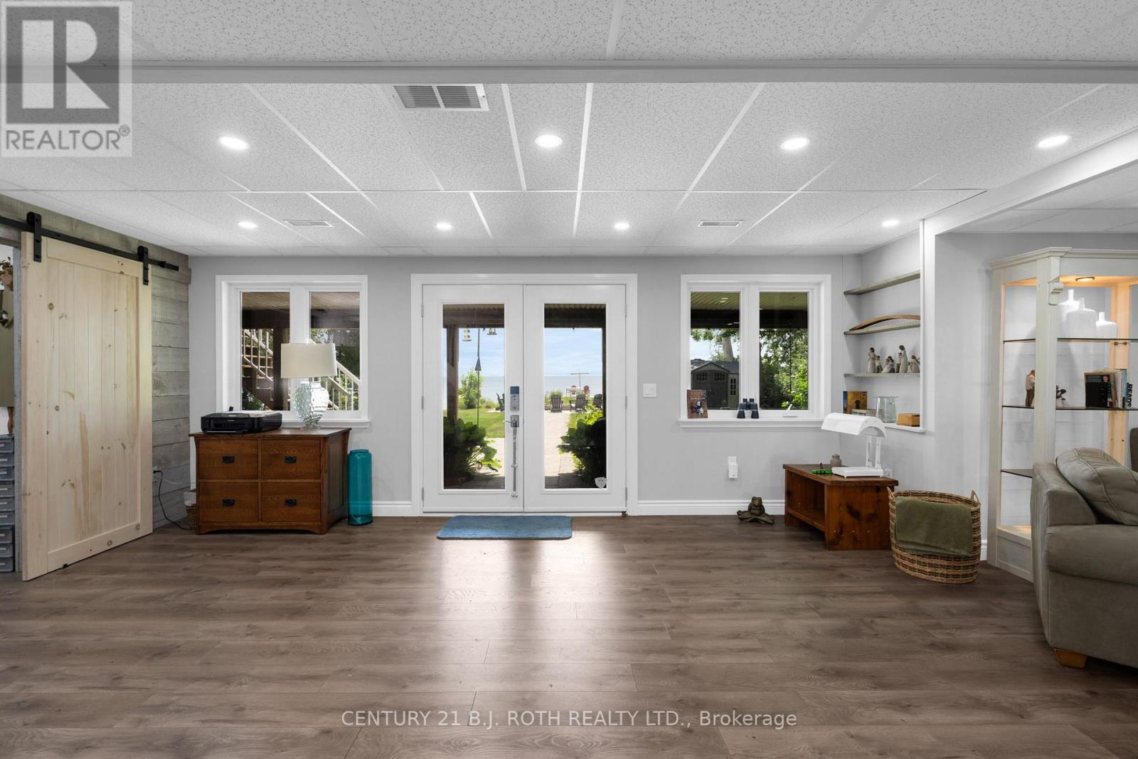 95 Lakeshore Road E, Oro-Medonte, Ontario  L0L 2E0 - Photo 24 - S12475807