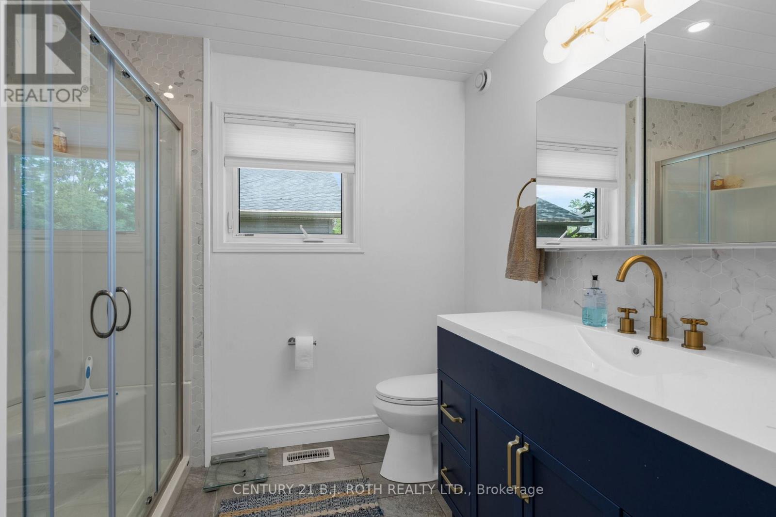 95 Lakeshore Road E, Oro-Medonte, Ontario  L0L 2E0 - Photo 21 - S12475807