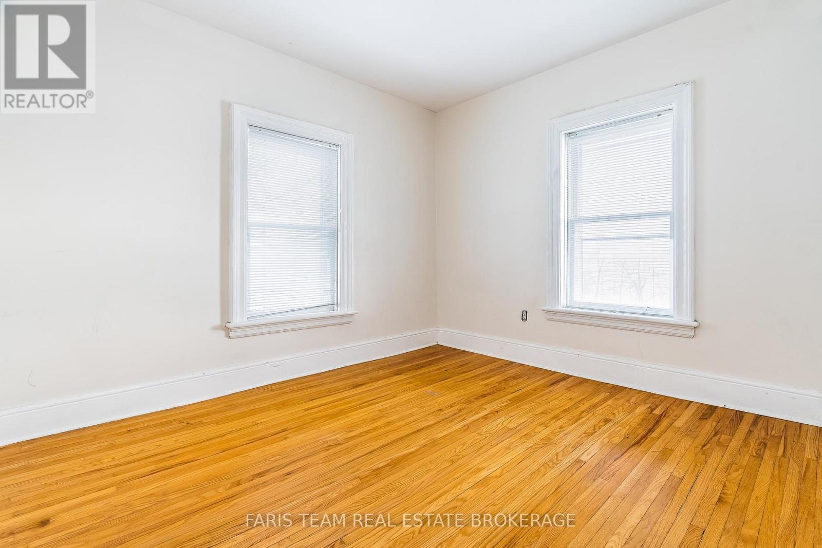 170 Kempenfelt Drive, Barrie, Ontario  L4M 1C2 - Photo 25 - S12614874