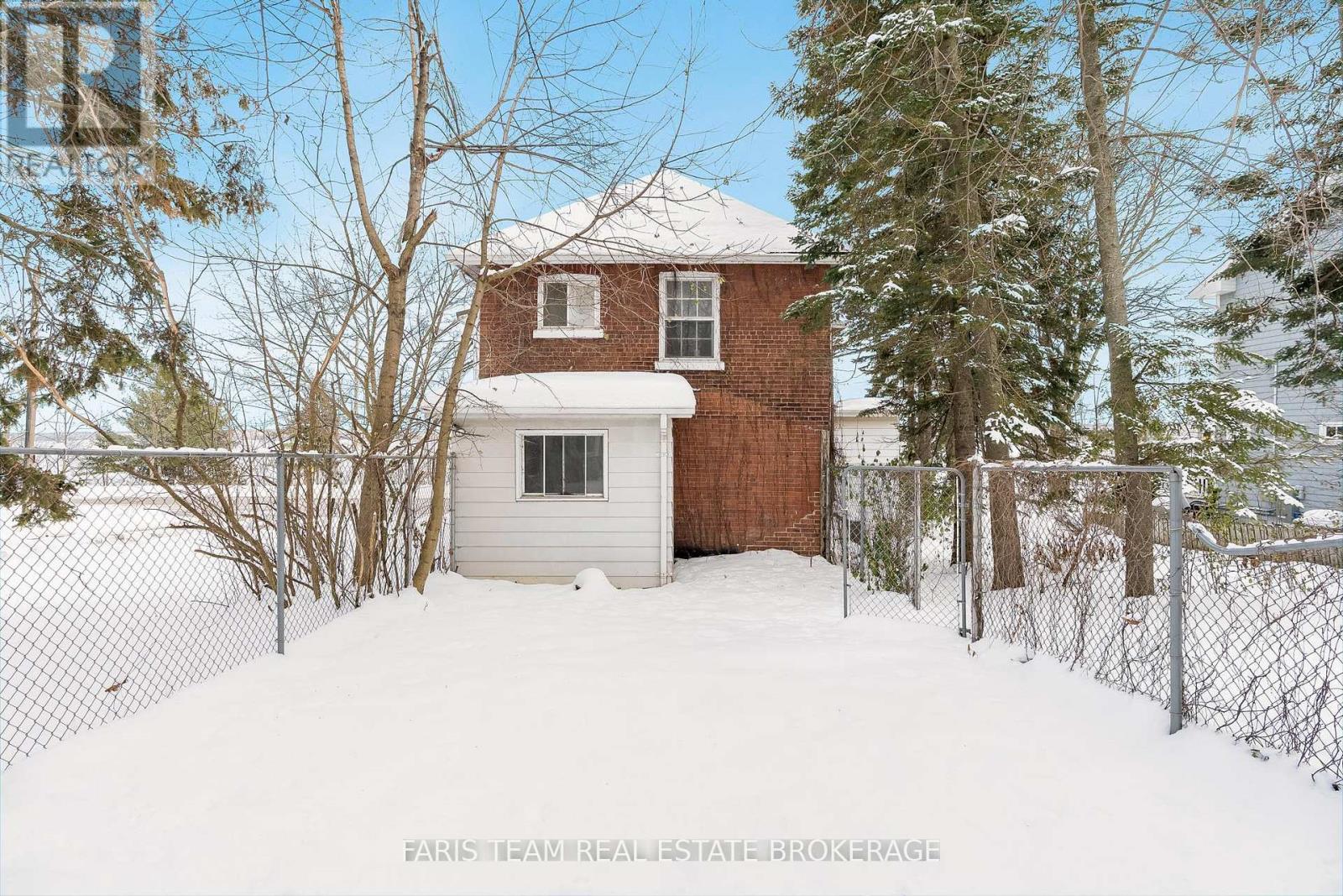 170 Kempenfelt Drive, Barrie, Ontario  L4M 1C2 - Photo 35 - S12614874