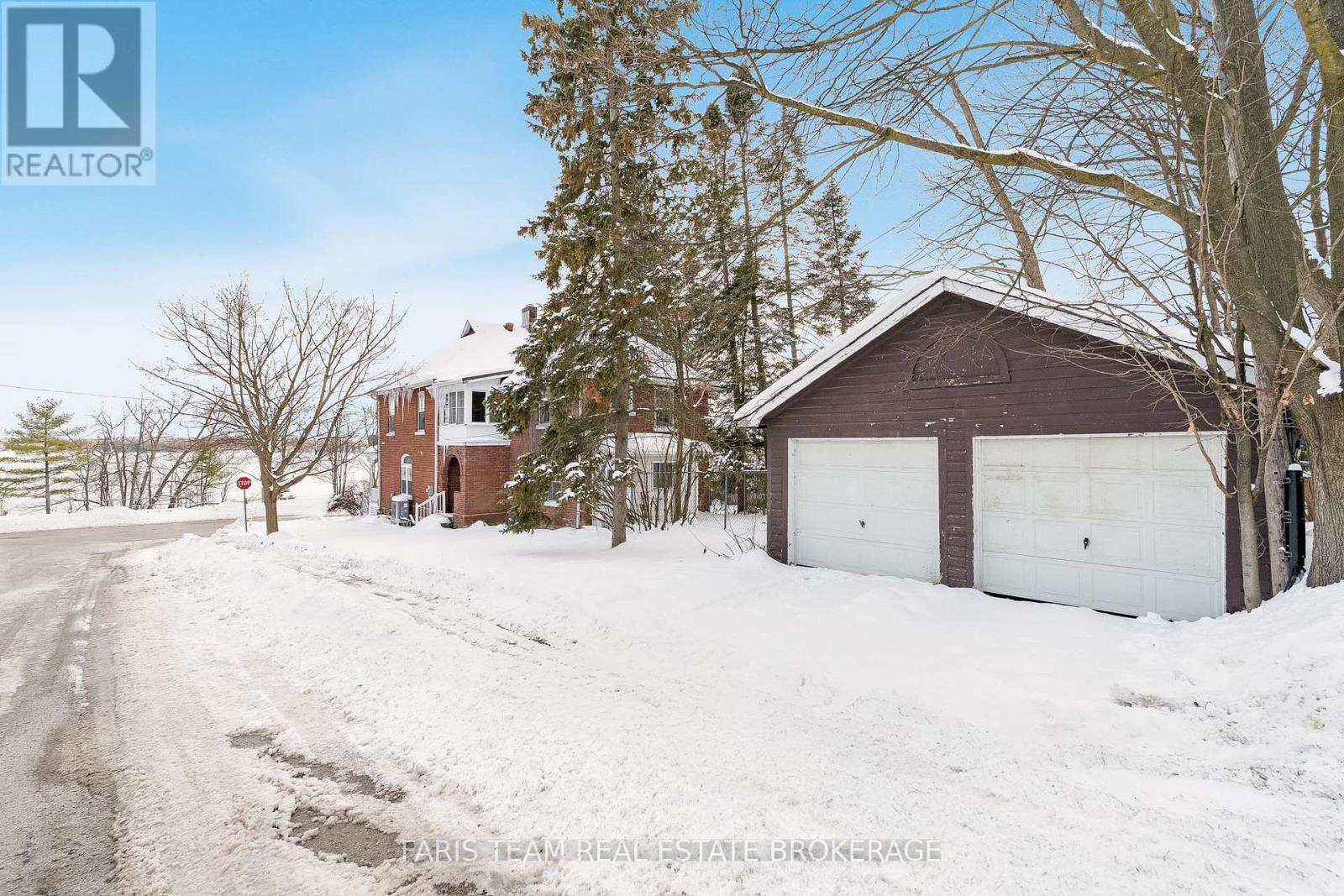 170 Kempenfelt Drive, Barrie, Ontario  L4M 1C2 - Photo 37 - S12614874