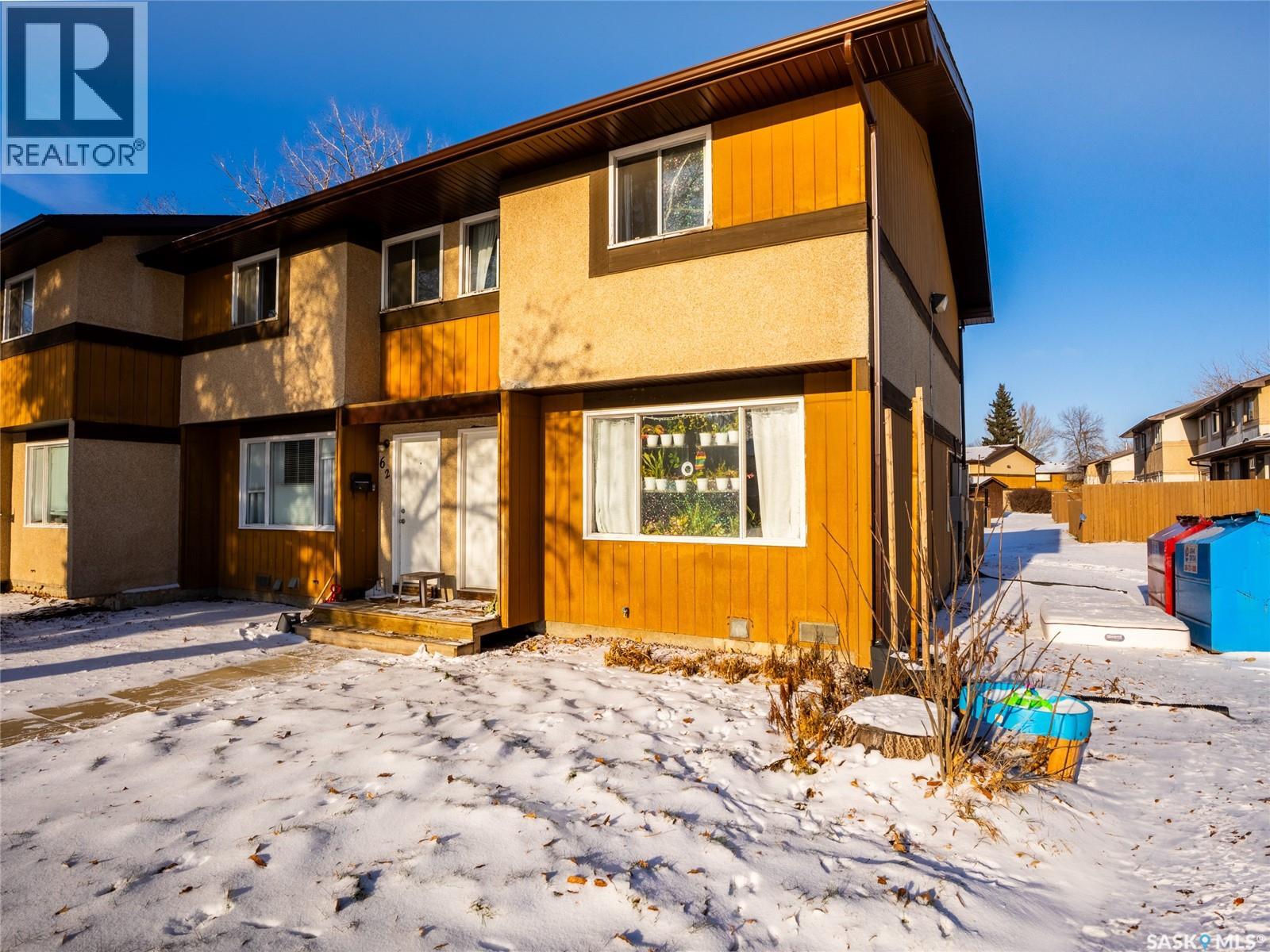 58 Mackenzie MEWS, regina, Saskatchewan