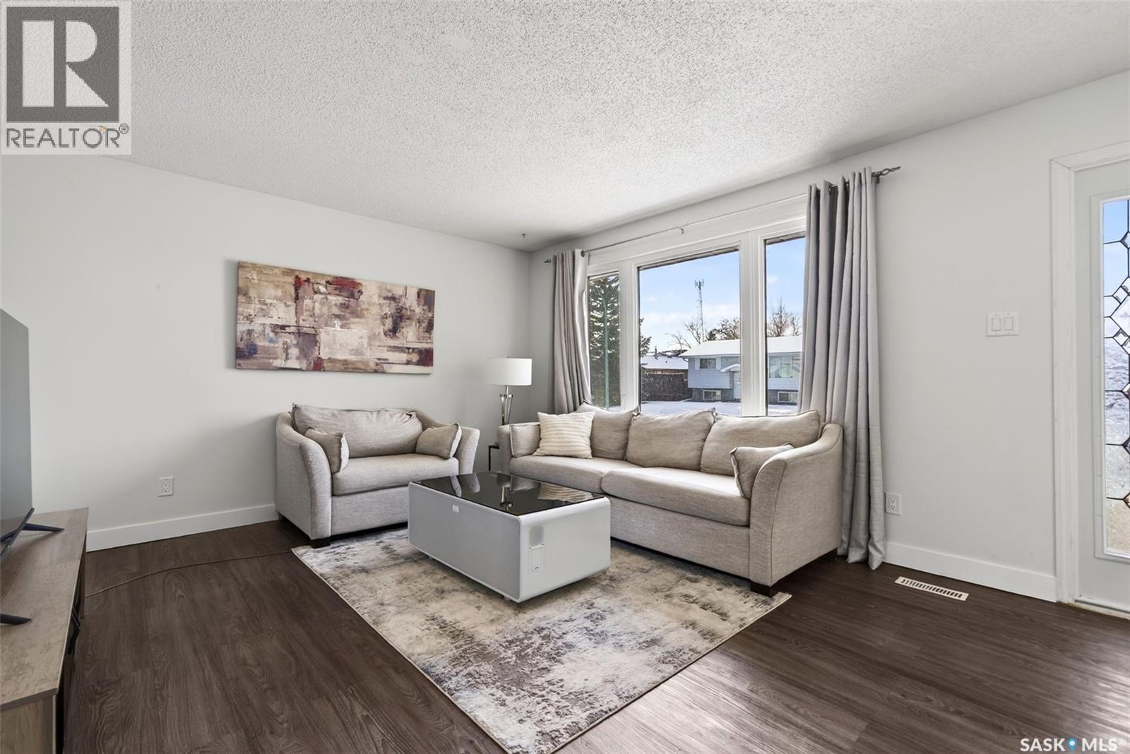 11 Coleman Crescent, Regina, Saskatchewan  S4N 5J4 - Photo 4 - SK025416