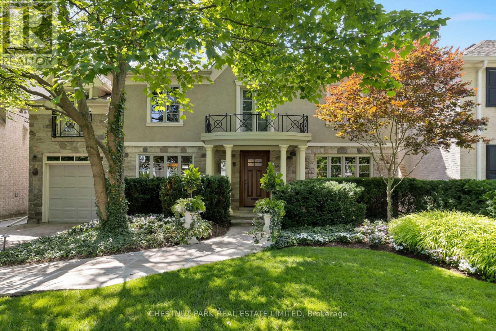 69 Otter Crescent, Toronto, Ontario  M5N 2W7 - Photo 7 - C12615266