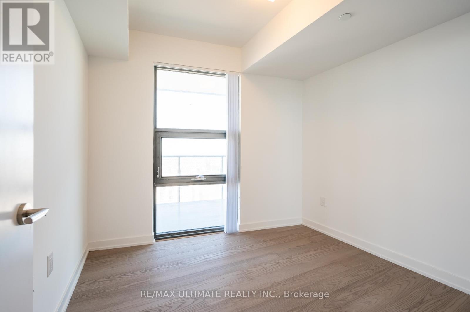 3405 - 11 Wellesley Street W, Toronto, Ontario M4Y 1E8 - Photo 12 - C12615282