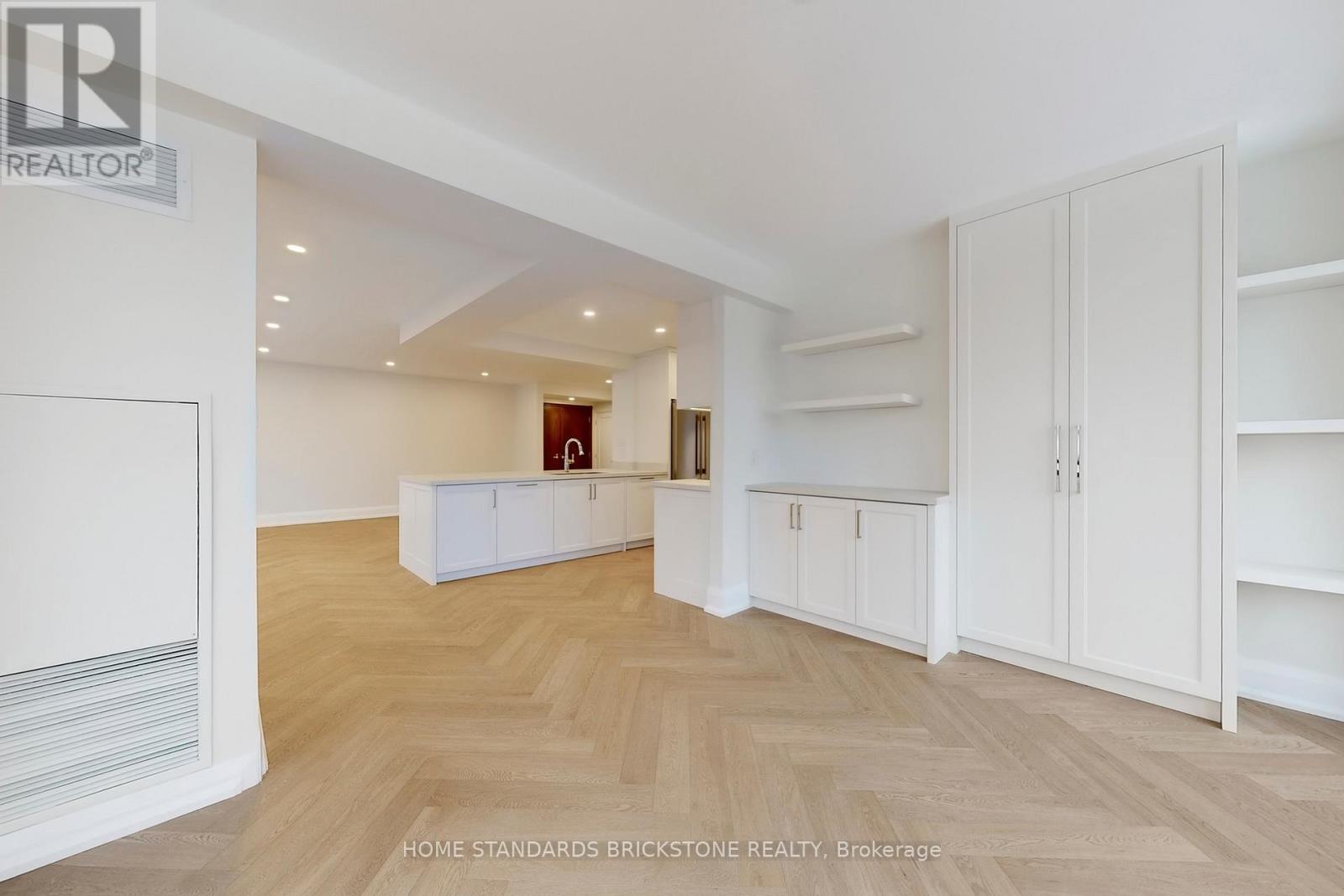 1001 - 40 Rosehill Avenue, Toronto, Ontario M4T 1G5 - Photo 23 - C12615314