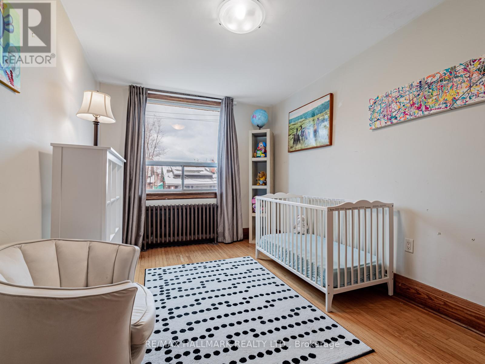 538 Strathmore Boulevard, Toronto, Ontario  M4C 1P1 - Photo 24 - E12615236