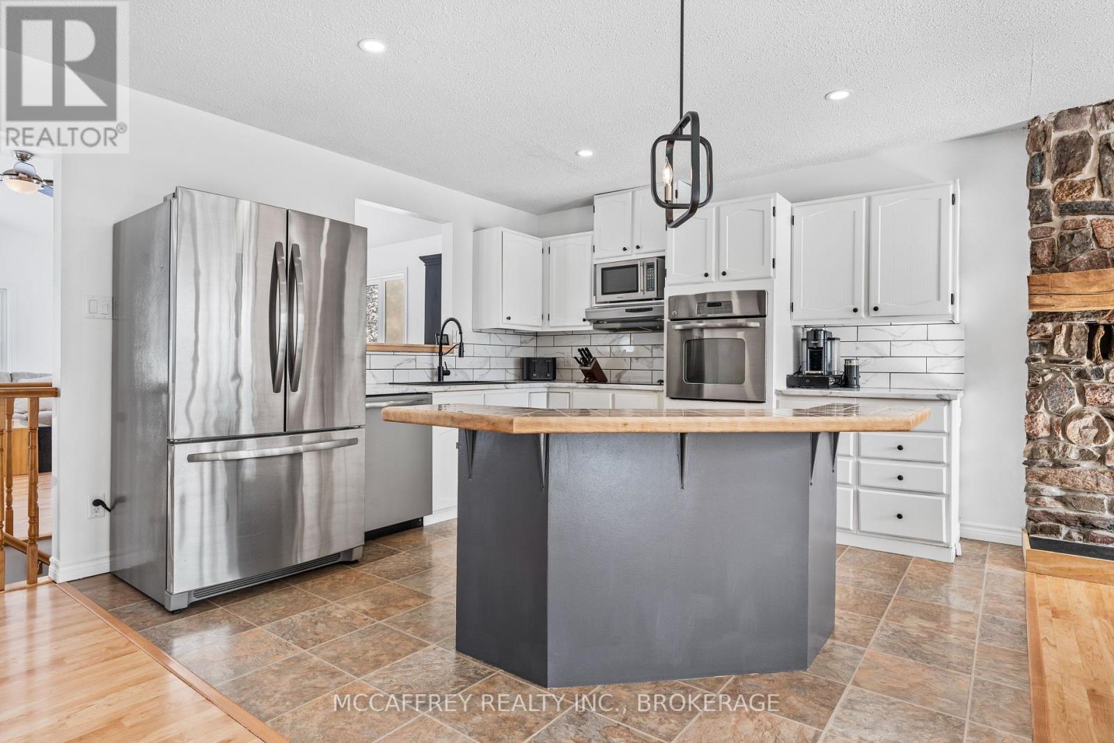 25 Jones Street, Stone Mills, Ontario  K0K 3G0 - Photo 6 - X12337741