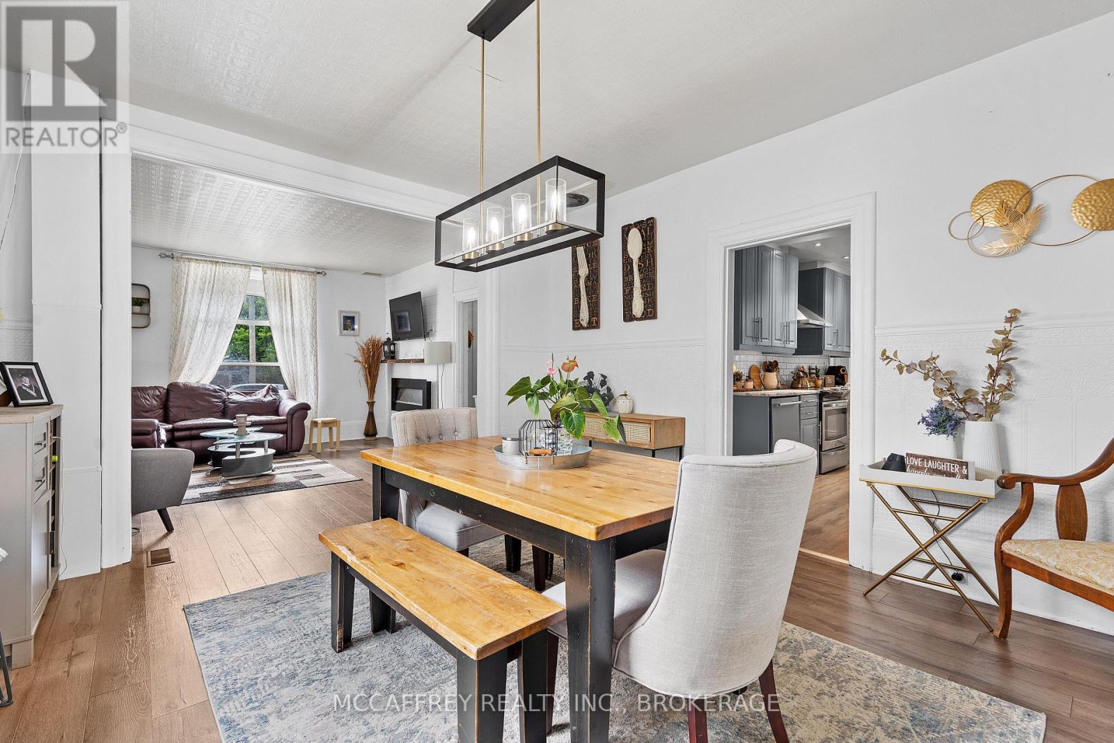 110 Adelaide Street, Front Of Leeds & Seeleys Bay, Ontario  K0H 2N0 - Photo 17 - X12400566