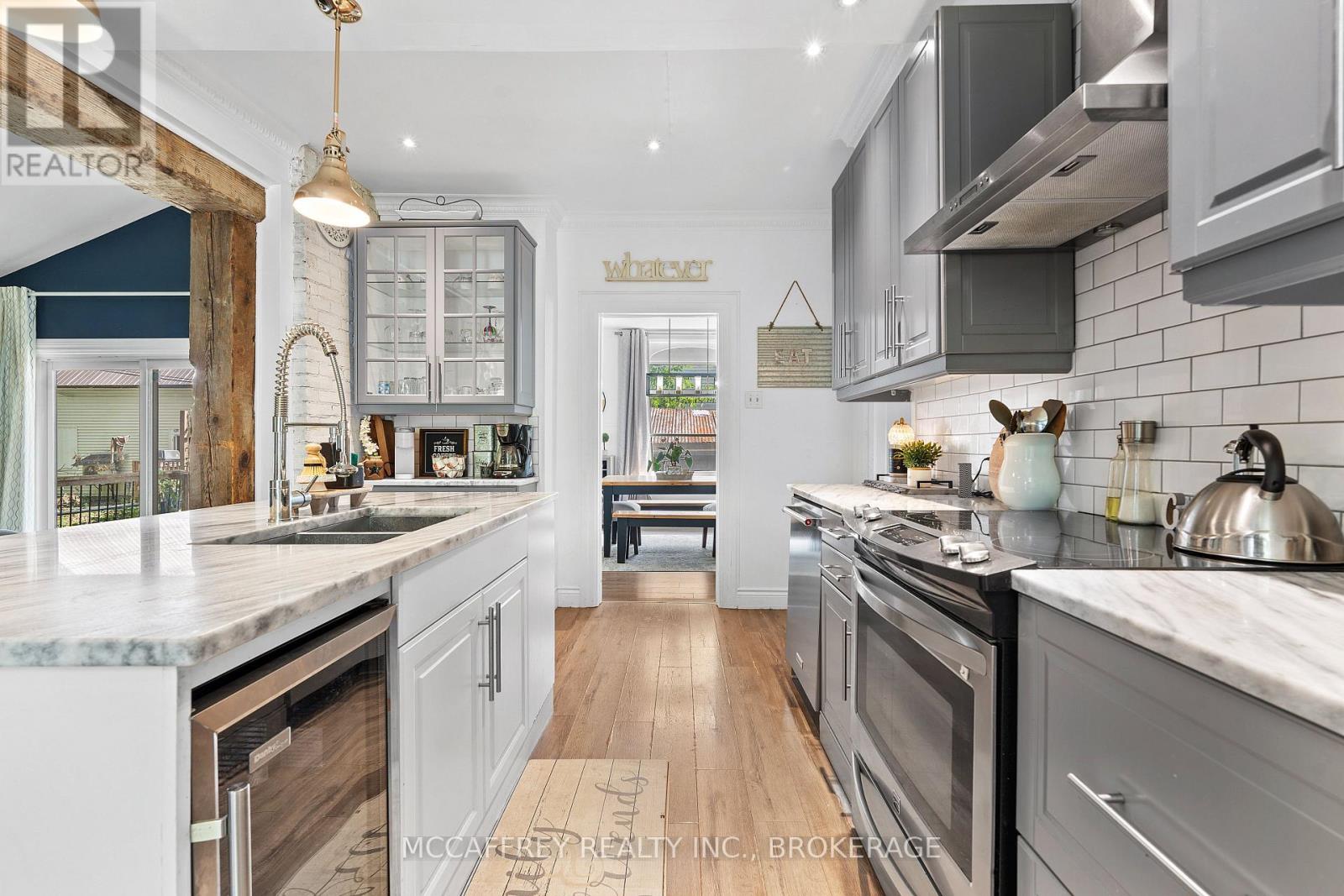 110 Adelaide Street, Front Of Leeds & Seeleys Bay, Ontario  K0H 2N0 - Photo 3 - X12400566