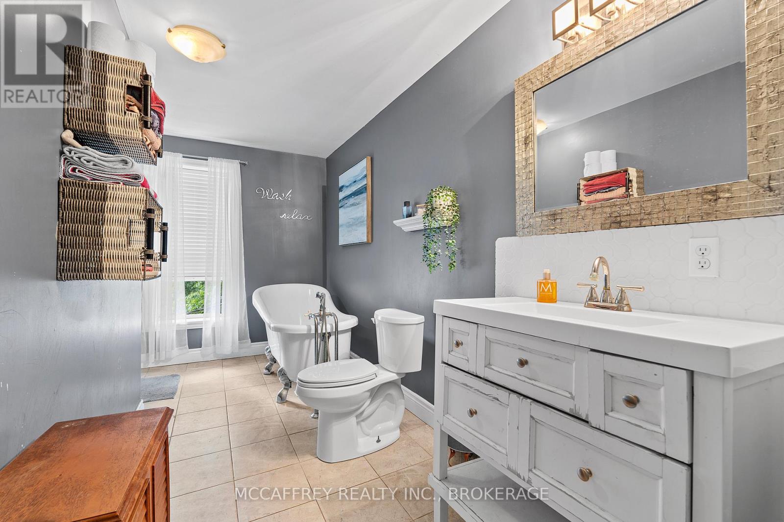 110 Adelaide Street, Front Of Leeds & Seeleys Bay, Ontario  K0H 2N0 - Photo 30 - X12400566