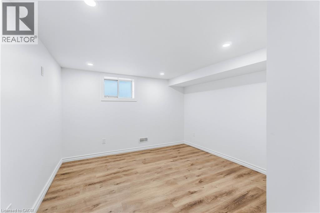 387 Weir Street N, Hamilton, Ontario L8H 5G6 - Photo 17 - 40793073