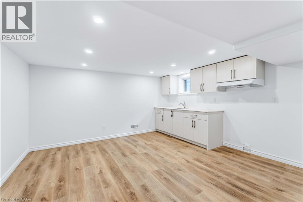 387 Weir Street N, Hamilton, Ontario L8H 5G6 - Photo 23 - 40793073