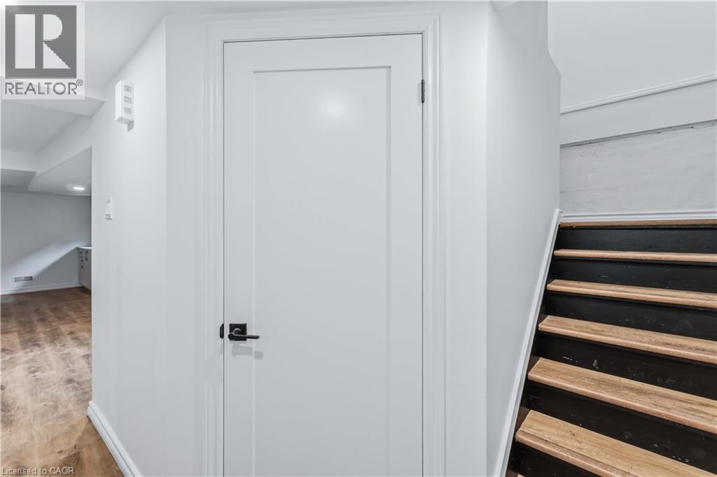 387 Weir Street N, Hamilton, Ontario L8H 5G6 - Photo 28 - 40793073