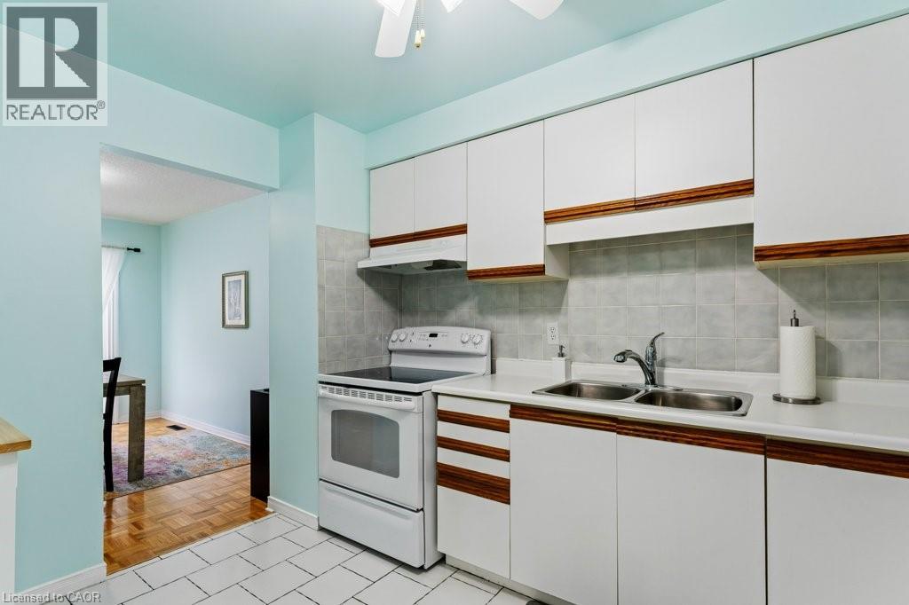 12 Meteor Boulevard, Stoney Creek, Ontario L8E 4W6 - Photo 6 - 40792967