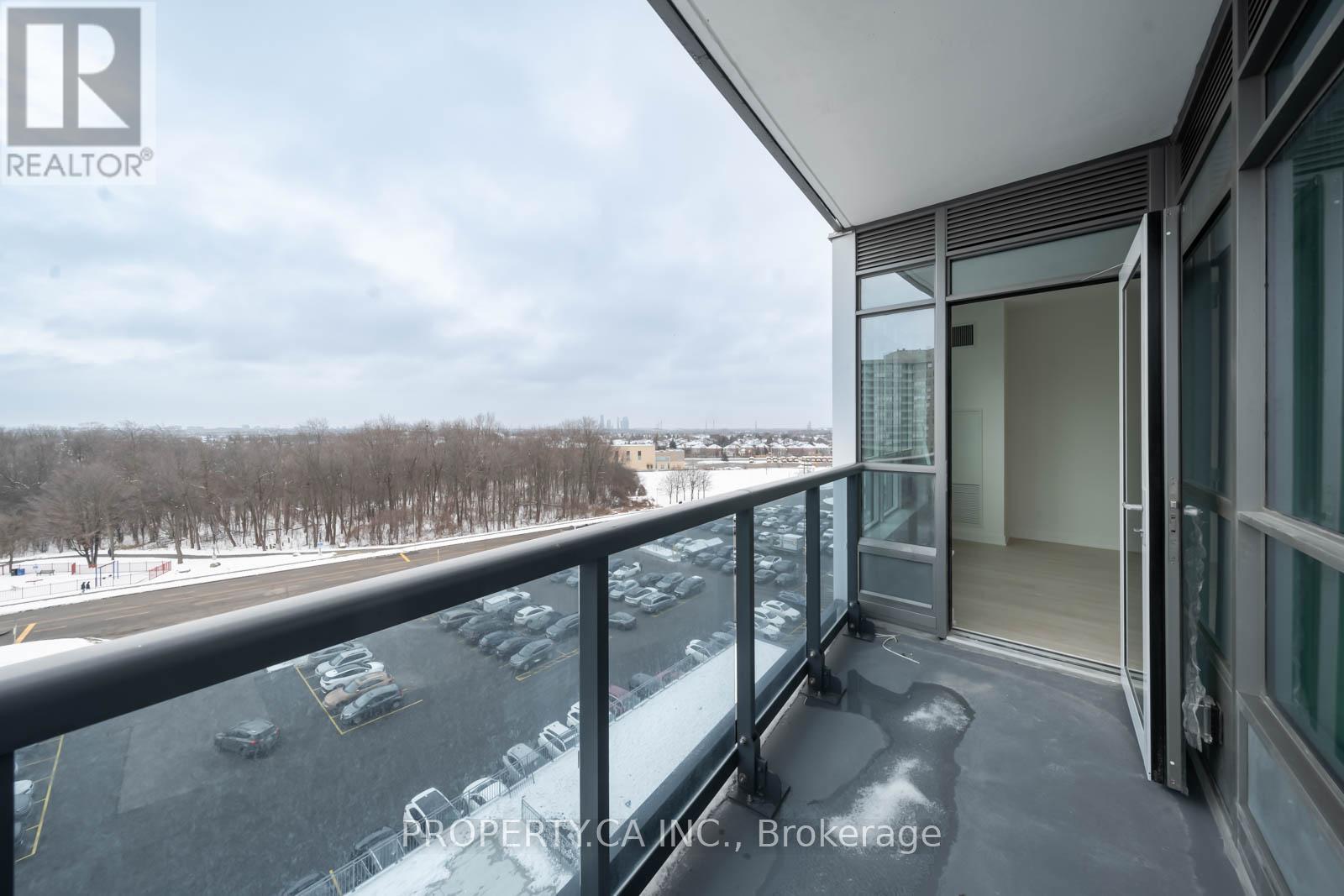 512 - 30 Upper Mall Way, Vaughan (Brownridge), Ontario  L4J 0L8 - Photo 10 - N12615310